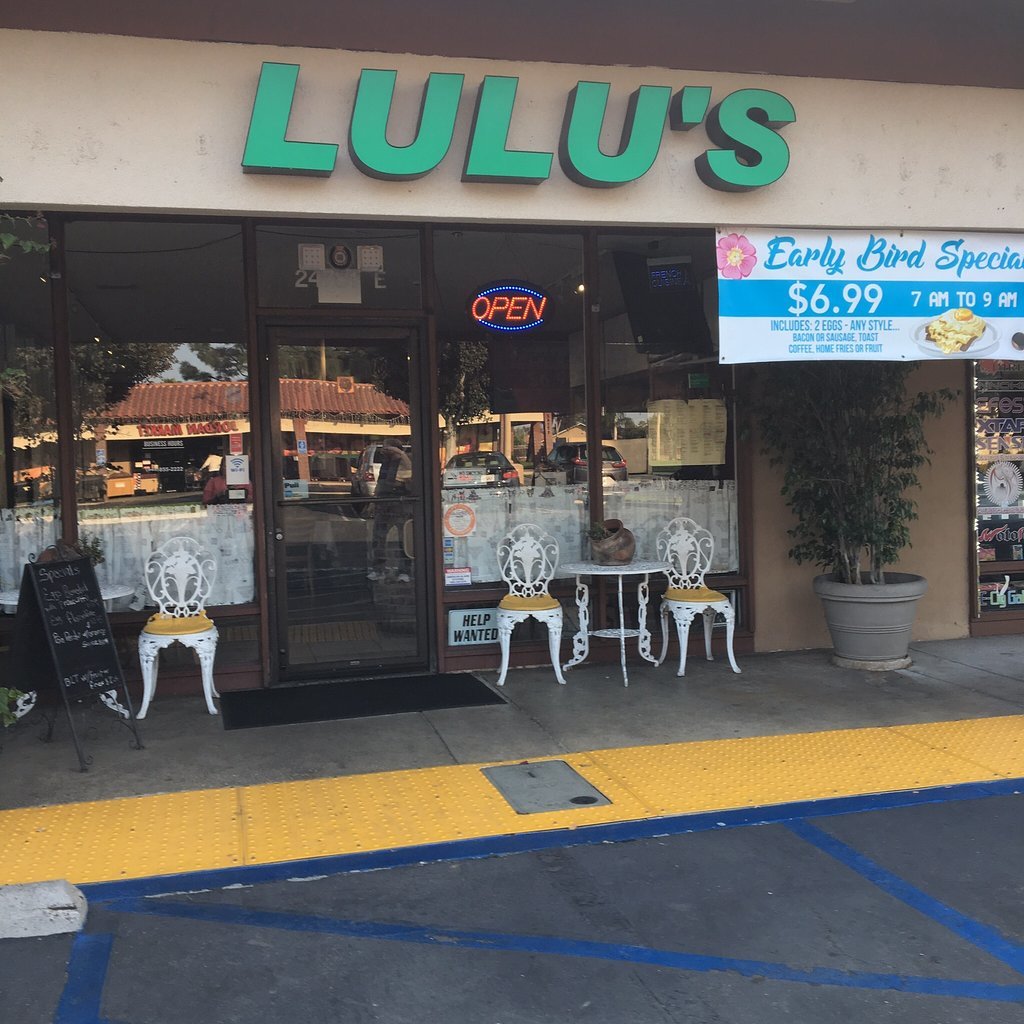 Lulu`s Creperie Cafe